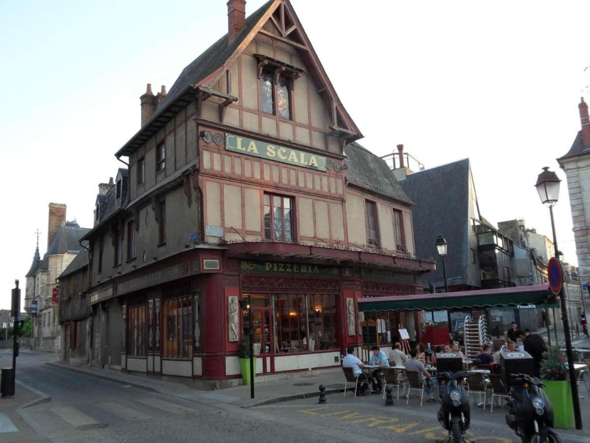 Appartement Avec Parking Gratuit Et Wifi Vierzon Exterior foto