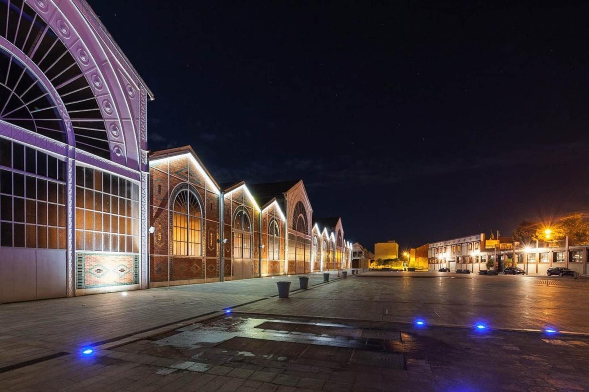 Appartement Avec Parking Gratuit Et Wifi Vierzon Exterior foto